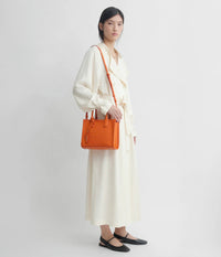 Alima Deluxe Tote M (Orange - Based) - Farmatuur