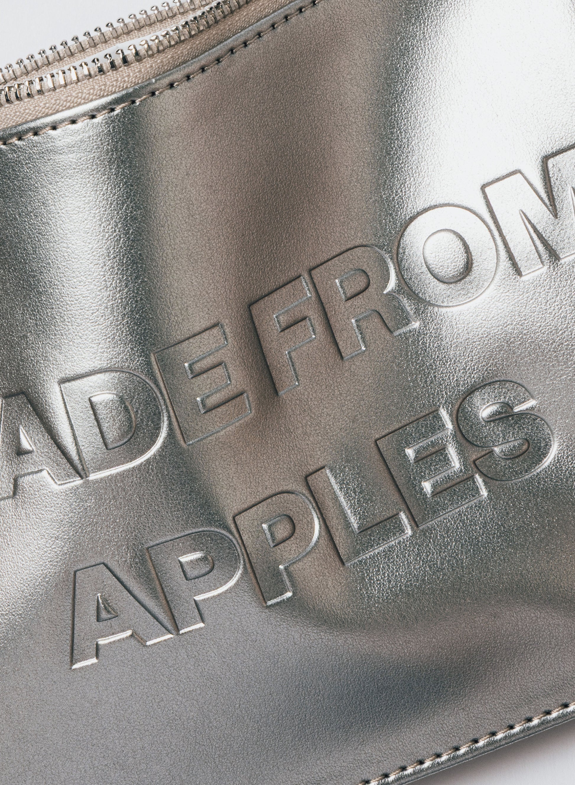 Orion pouch Silver - Apple - Farmatuur