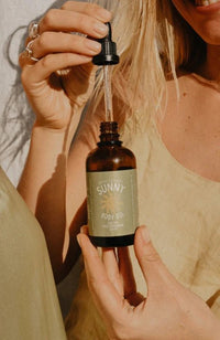 SUNNY BODY OIL - Farmatuur